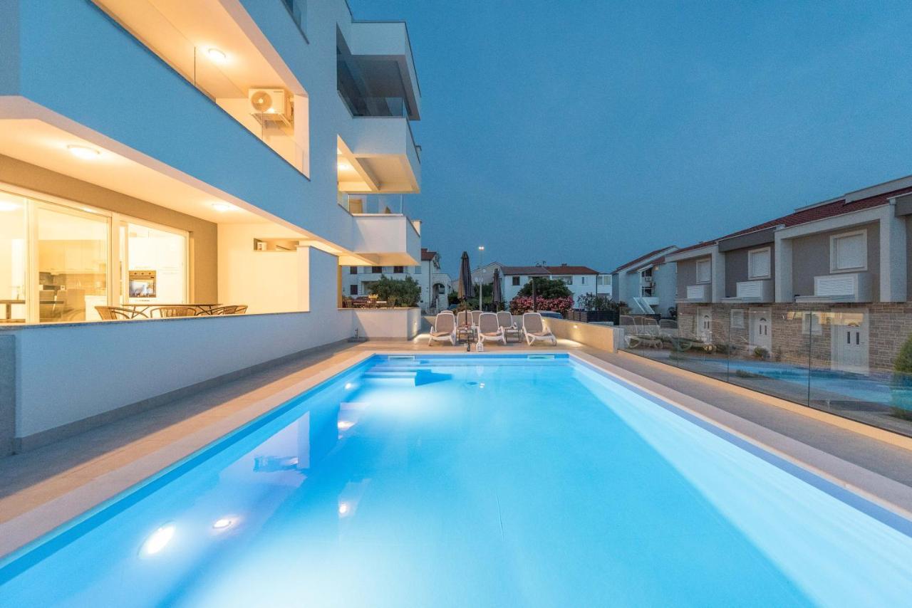 Sara Luxury Apartment With A Pool Novalja Exterior foto
